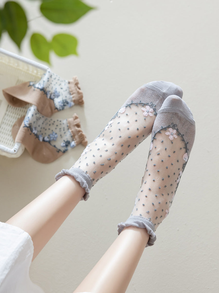 Flower Pairs Jacquard Artsy Lace Socks Women 3