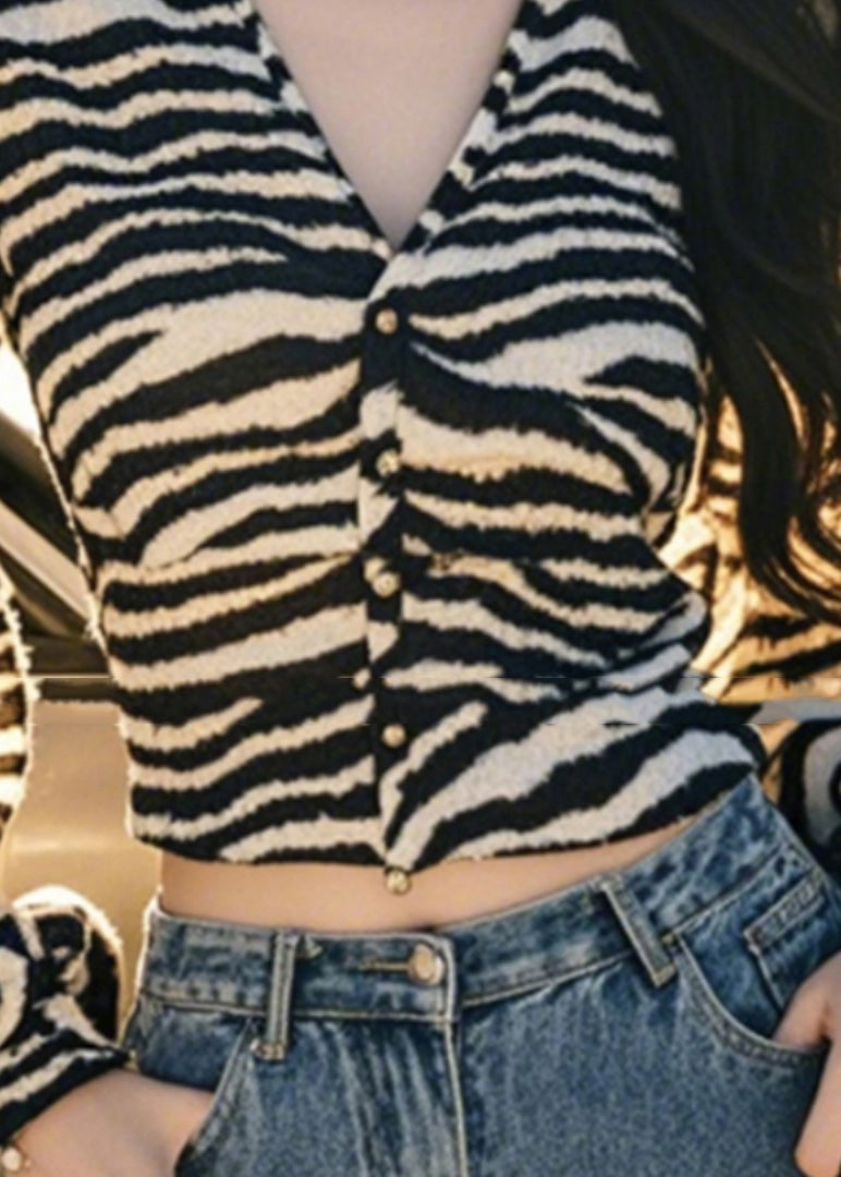 Lantern V Button Leopard French Sleeve Tops Neck