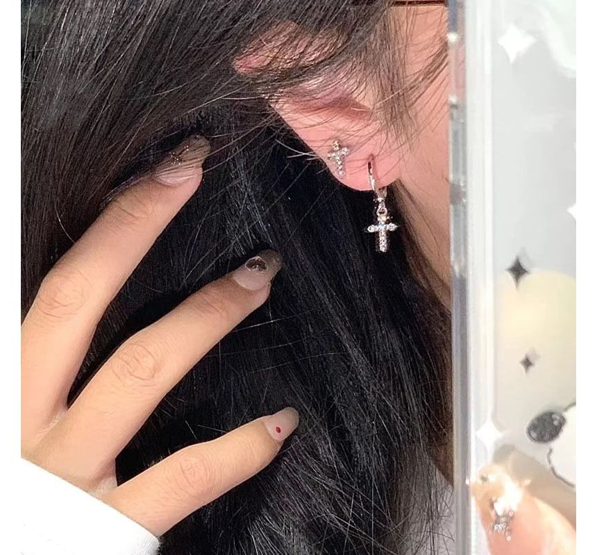 Rhinestone Asymmetrical Drop Earring Cross Alloy