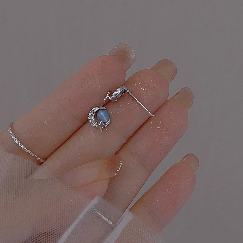 Stud Moon Sterling Silver Earring