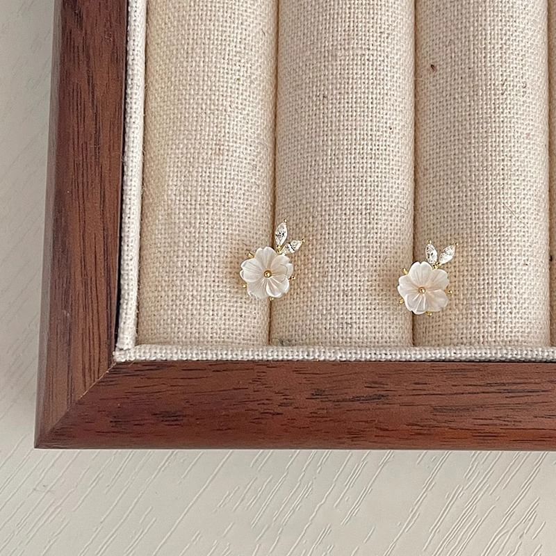Flower Earring Stud
