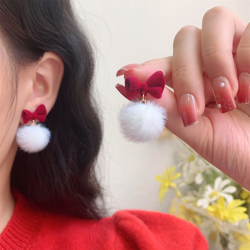 Bow Pom Earring Drop