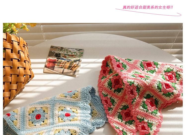 Plaid Scarf Floral Knit Triangle Head