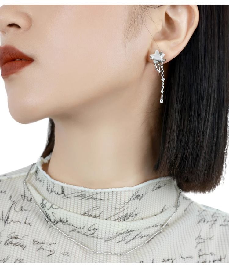Dangle Star Earring