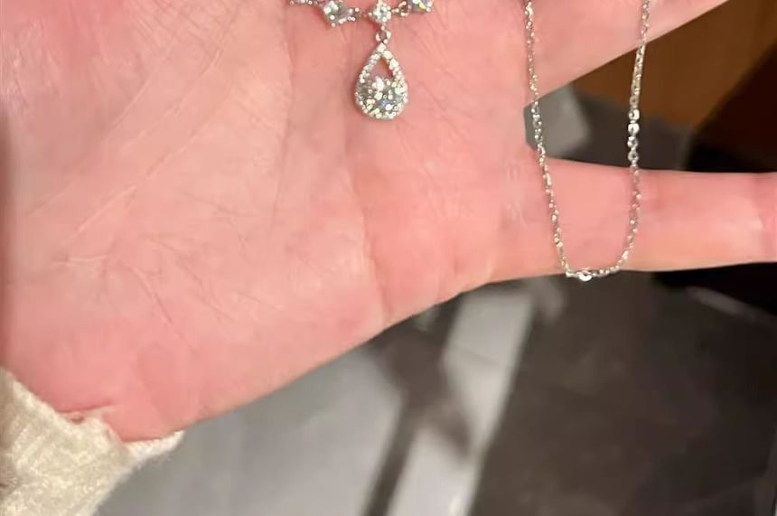 Alloy Pendant Rhinestone Droplet Necklace