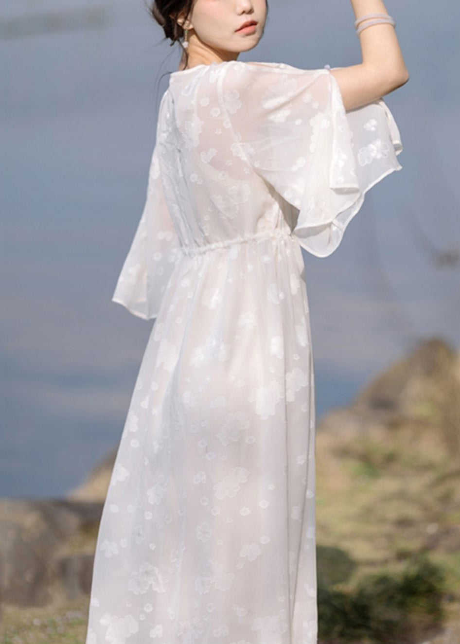 New White V Neck Lace Up Chiffon Two Pieces Set Half Sleeve KK032