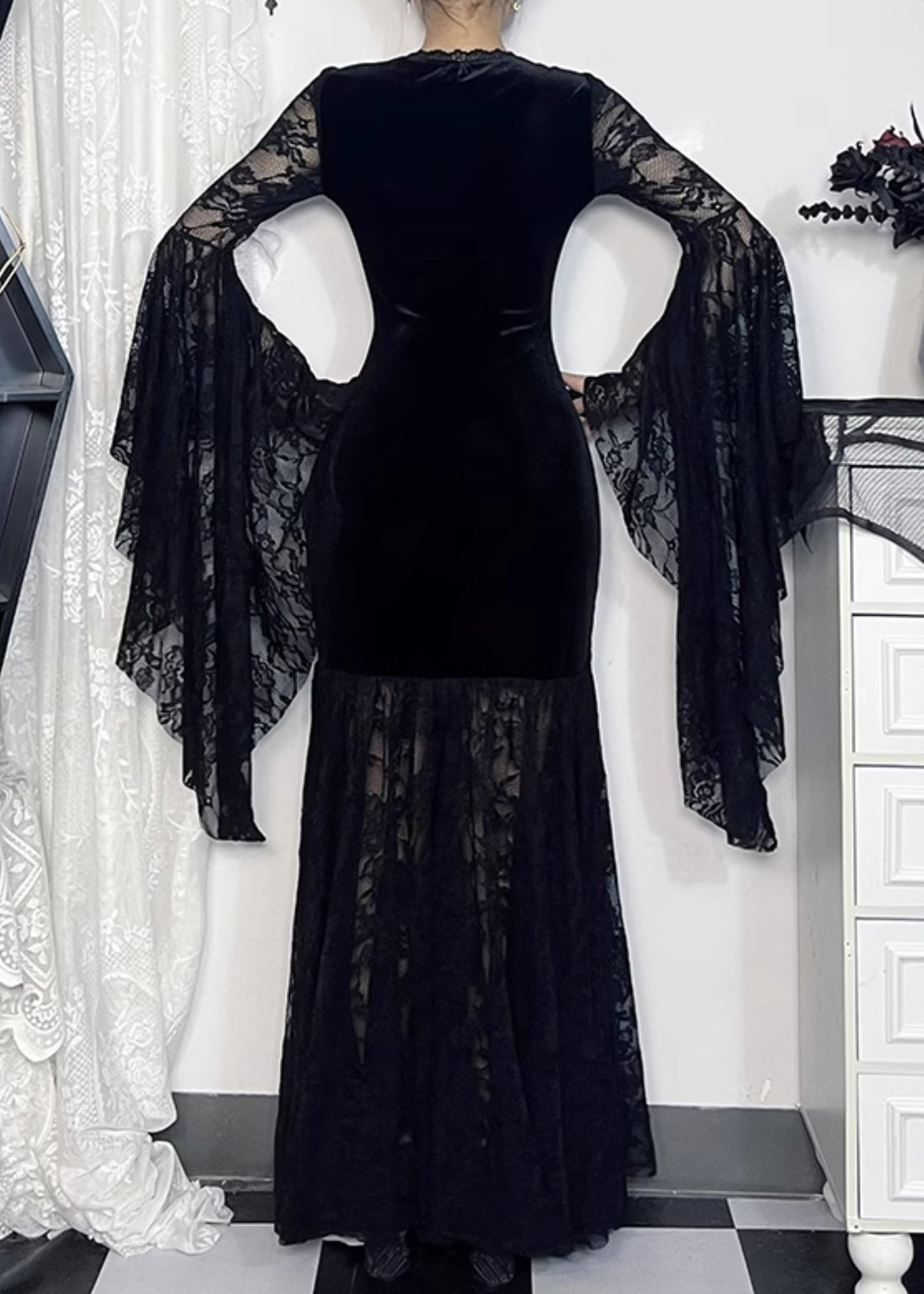 Sexy Black V Neck Lace Patchwork Silk Velvet Long Dresses Flare Sleeve YT029