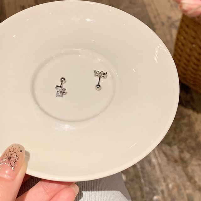 Ear Bow Rhinestone Stud