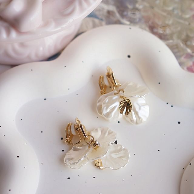 Shell Drop Fringed Earring Clip-On /