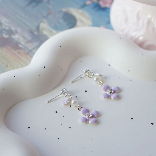 Earring / On Floral Dangle Clip