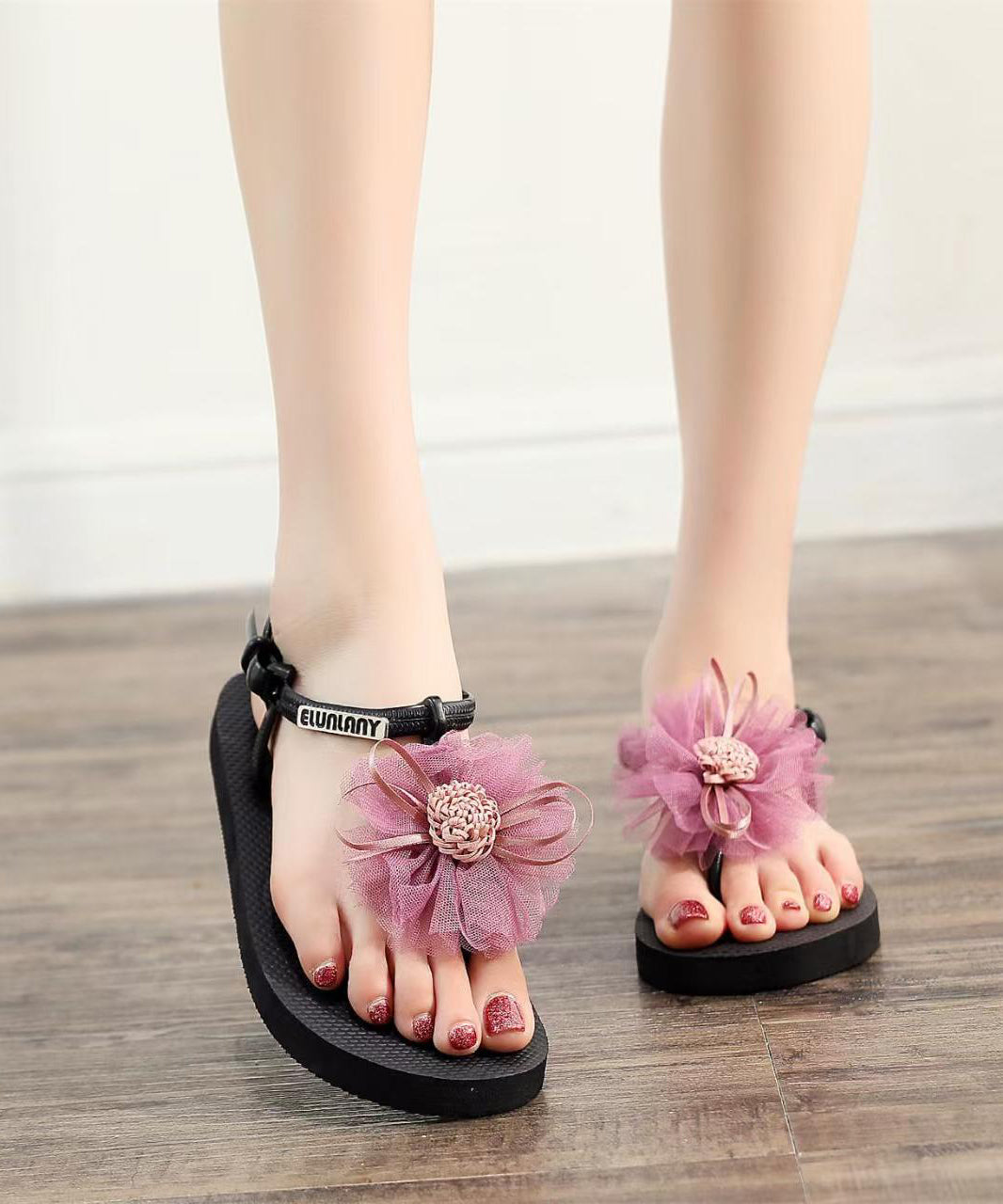 Vacation Flower Style Beach Flip Gray New 2025 Flops