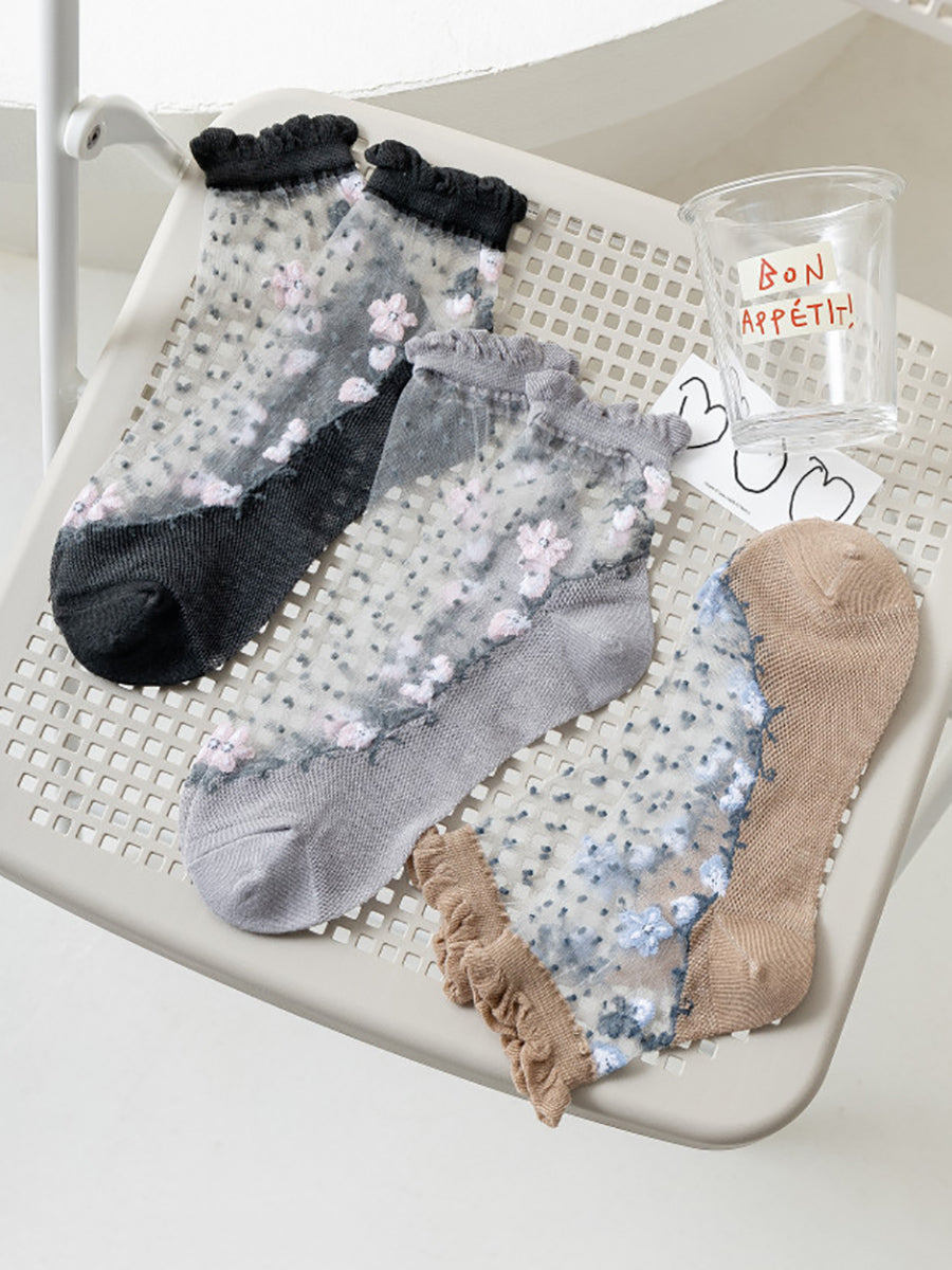 Flower Pairs Jacquard Artsy Lace Socks Women 3