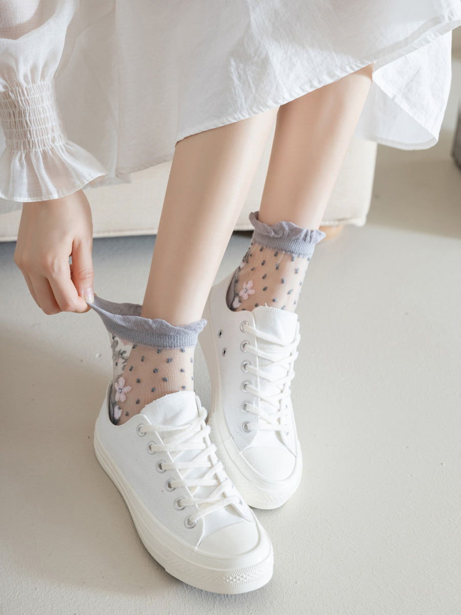 Flower Pairs Jacquard Artsy Lace Socks Women 3