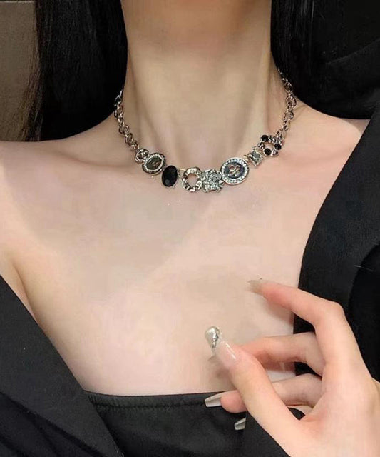 Gratuated Art Zircon Bead Necklace Alloy Button