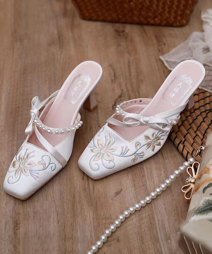 Chinese Style White Satin Embroidery High Heel Slippers DD1019