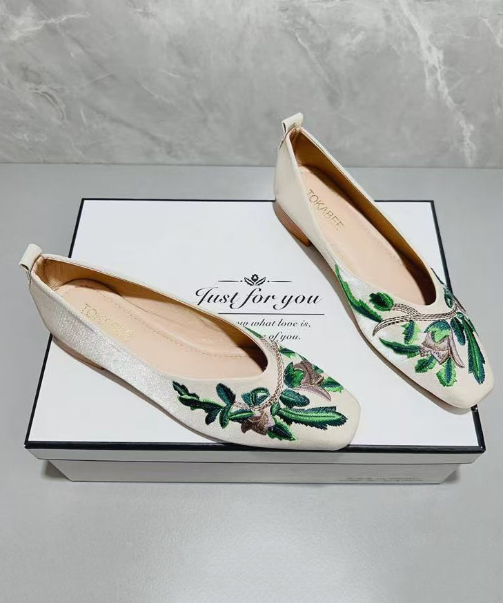 Feet Green Light Shoes Embroidered Splicing Comfortable Flat