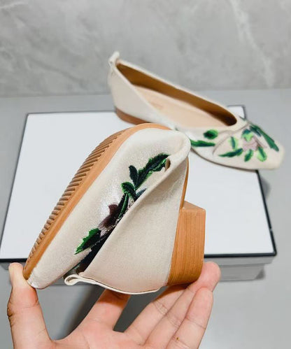 Feet Green Light Shoes Embroidered Splicing Comfortable Flat