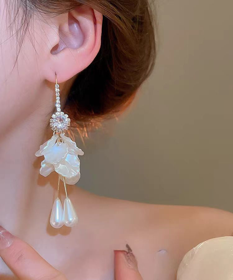 Elegant Tassel Drop White Copper Pearl Shell Acrylic Zircon
