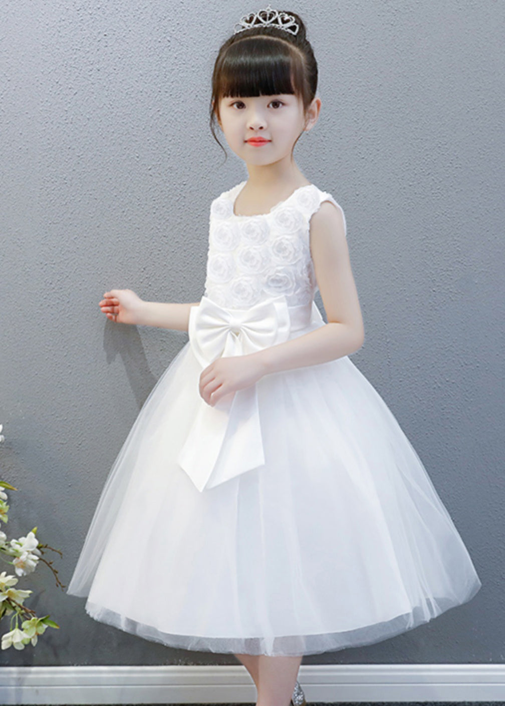Elegant White O-Neck Floral Bow Tulle Kids Long Gowns Dress Sleeveless XZ048