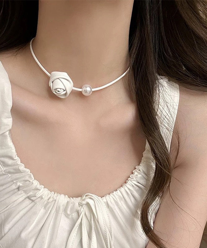 Elegant White Stainless Steel Pearl Rose Choker YA003