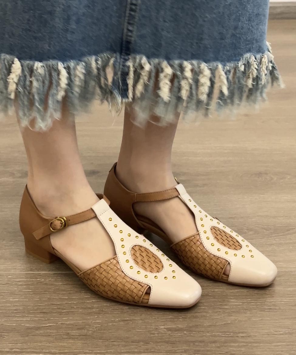 Head Out Square Sandals Hollow Woven Apricot French Rivet