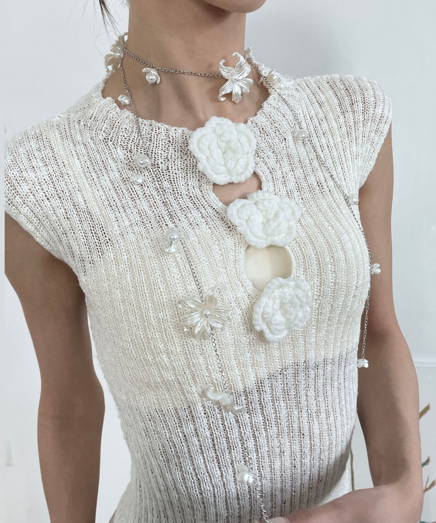 Body White Pearl Floral Alloy Chain French