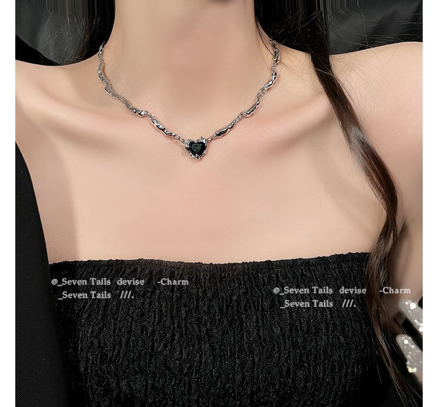 Choker Pendant Heart Alloy