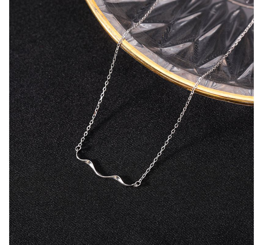 Silver Sterling Pendant Choker Wavy