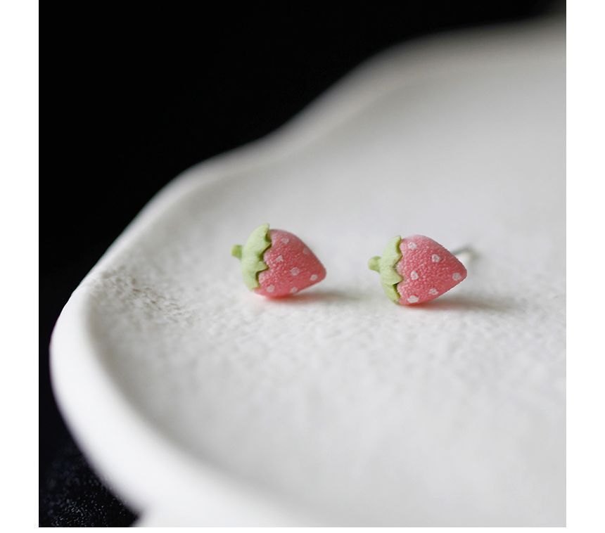 Stud Strawberry Ear