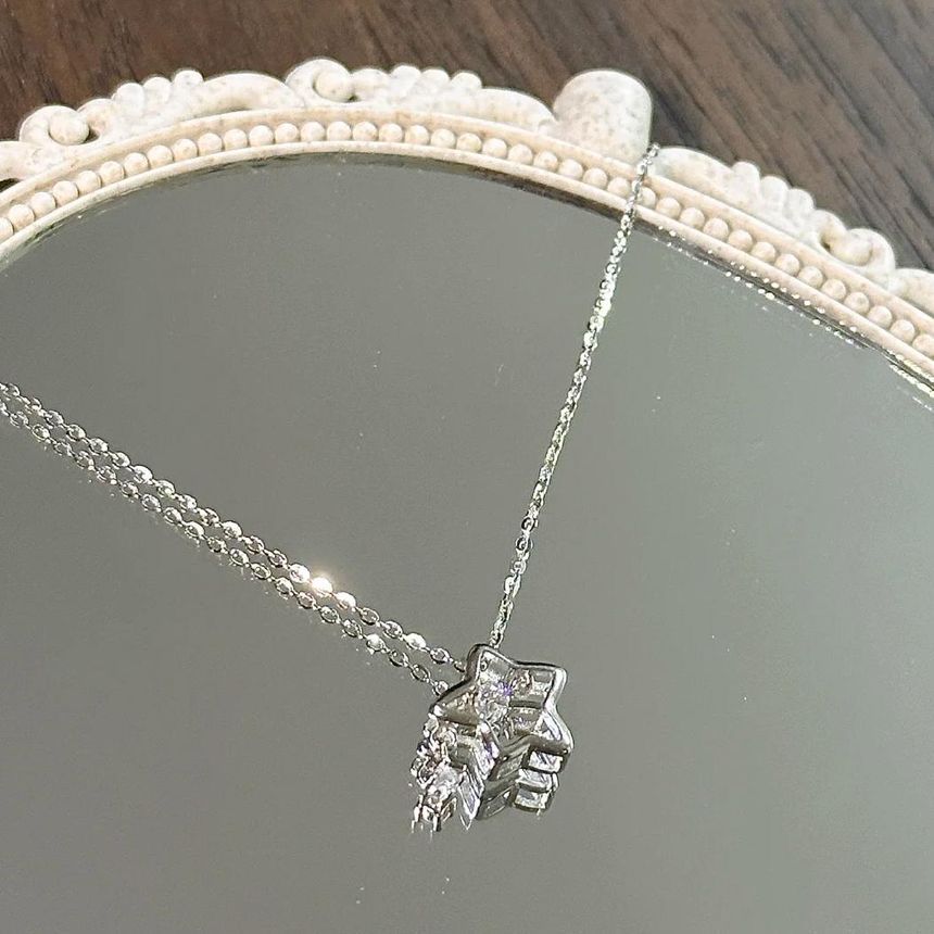 Alloy Choker Star Pendant