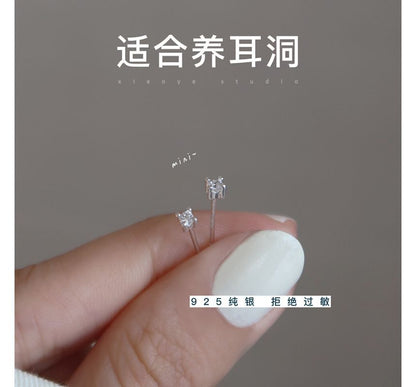 Sterling Rhinestone Stud Silver Earring