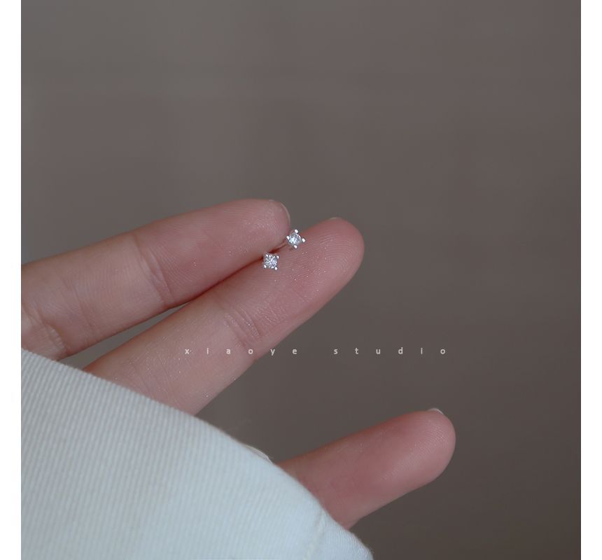 Sterling Rhinestone Stud Silver Earring