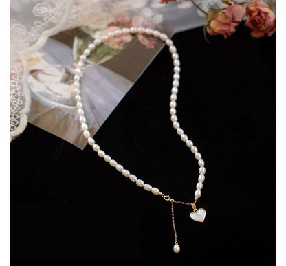 Pearl Faux Heart Shell Choker Pendant