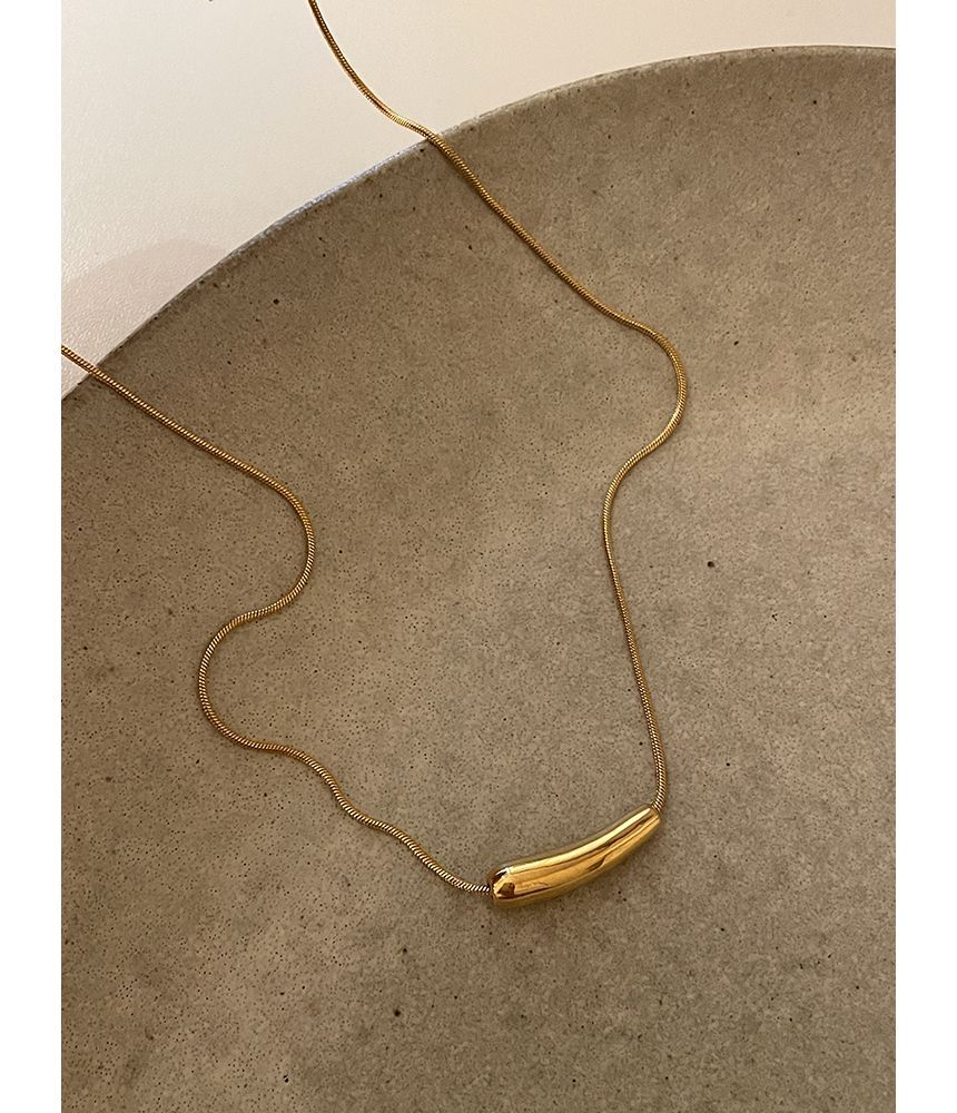 Necklace Pendant Curve