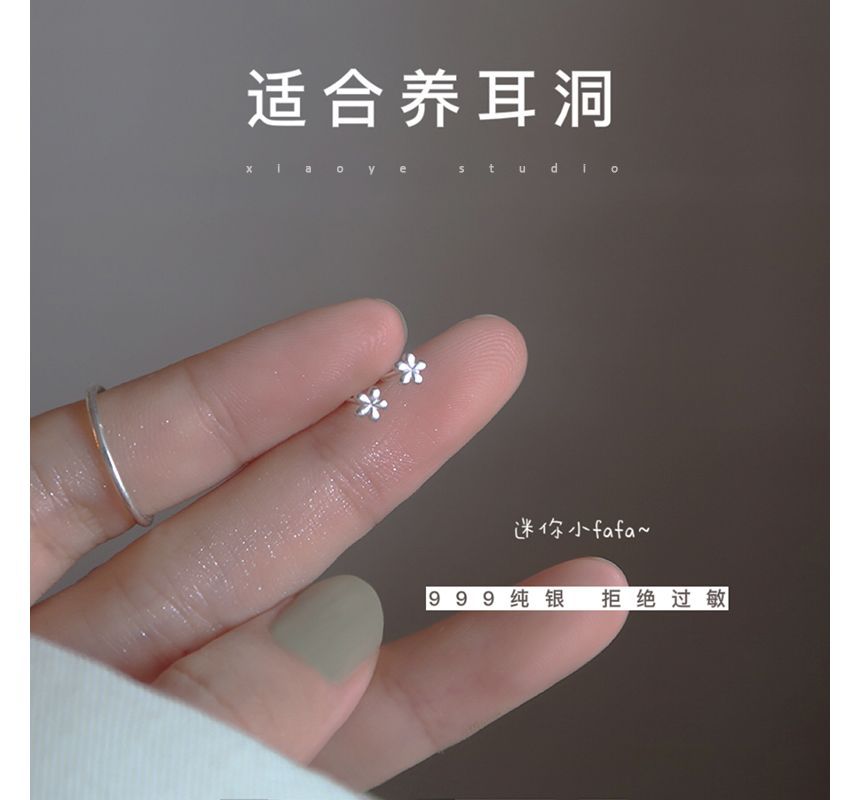 Stud Earring Silver Floral