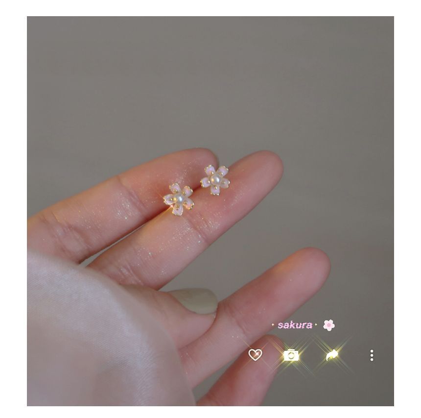Faux Earring Stud Alloy Pearl Floral