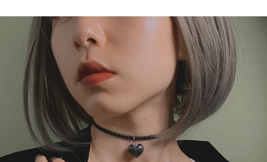 Choker Heart Cord Pendant