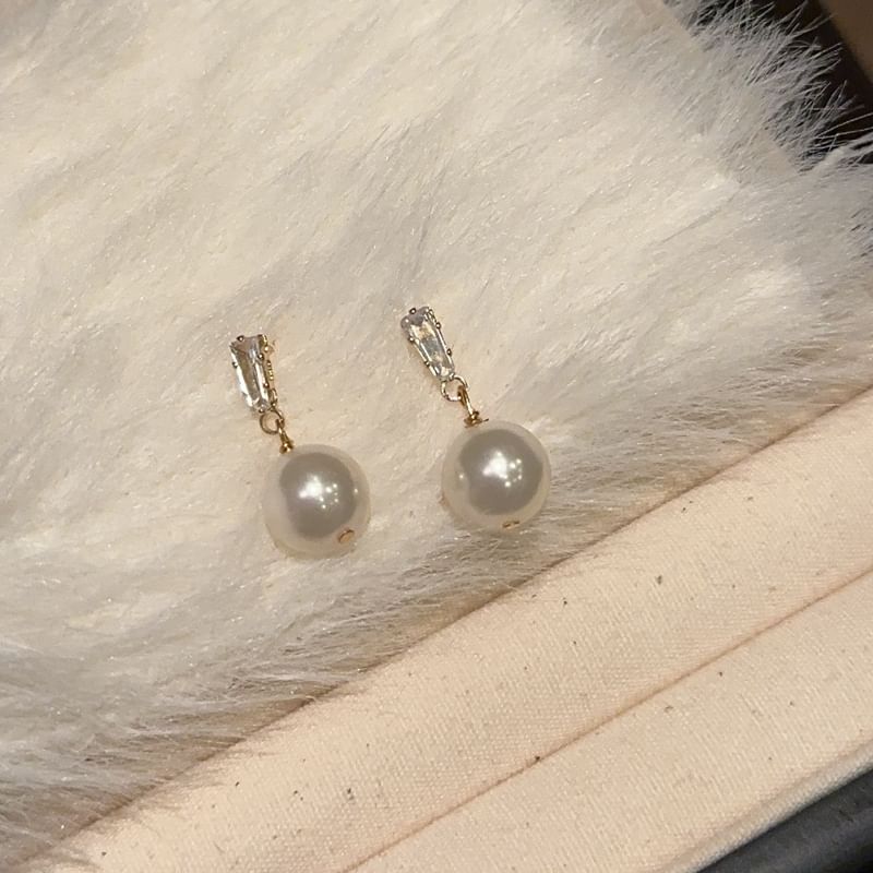 Drop / Earring Clip-On Faux Pearl