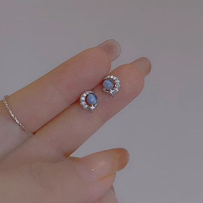 Stud Moon Sterling Silver Earring