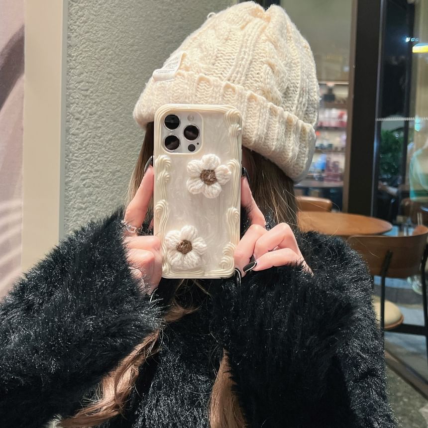 Phone Case Floral Yarn