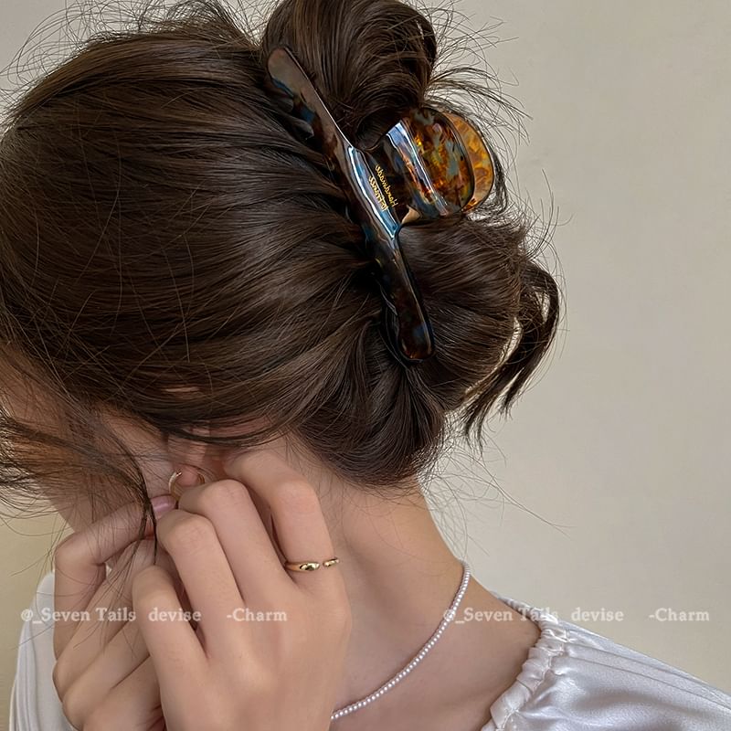 Acrylic Hair Lettering Claw