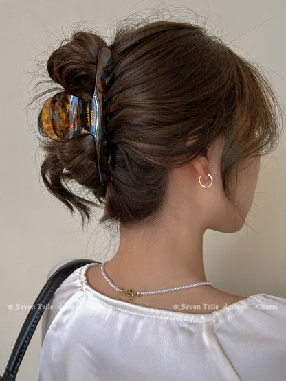 Acrylic Hair Lettering Claw