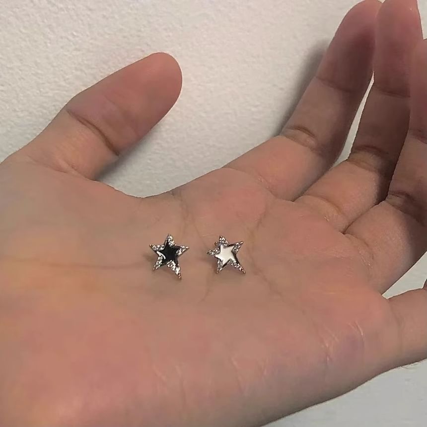 Ear Star Stud