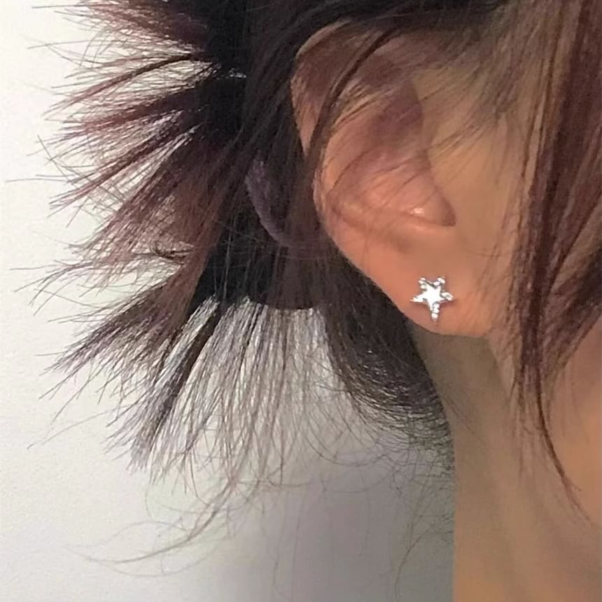 Ear Star Stud