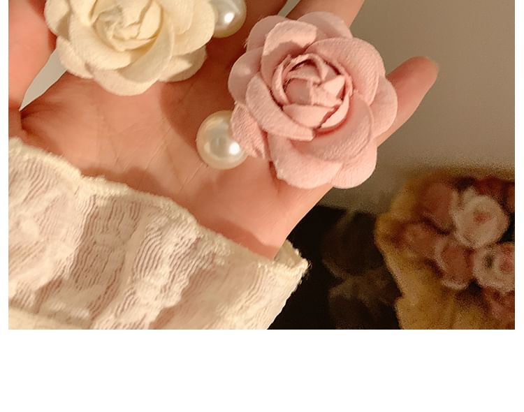 Pearl Faux Clip Fabric Floral Hair
