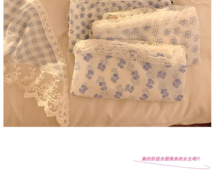 Trim Designs) Head Plaid Lace Triangle Scarf (Various