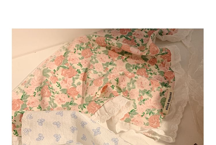 Head Print Triangle Designs) Scarf (Various Floral