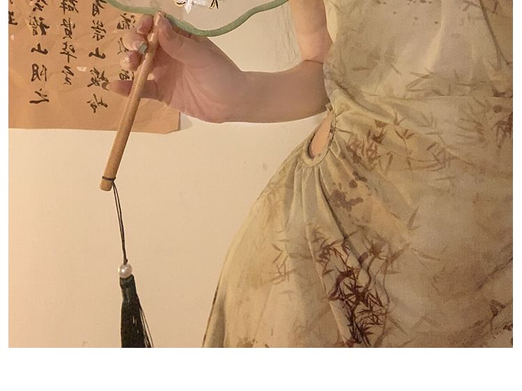 / Print Tassel Hand Embroidered Fan