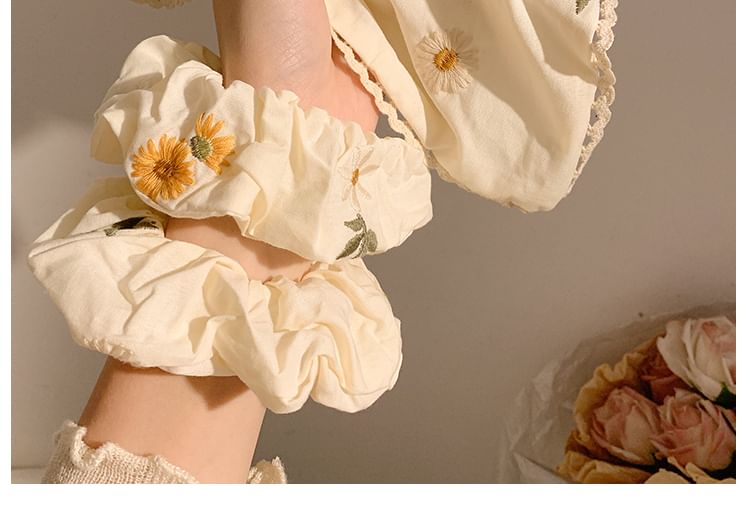 / (Various Floral Embroidered Scrunchie Bandana Designs)