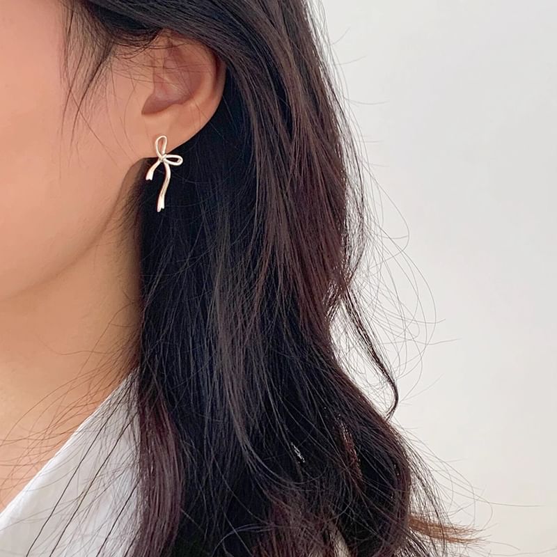 Earring Stud Bow